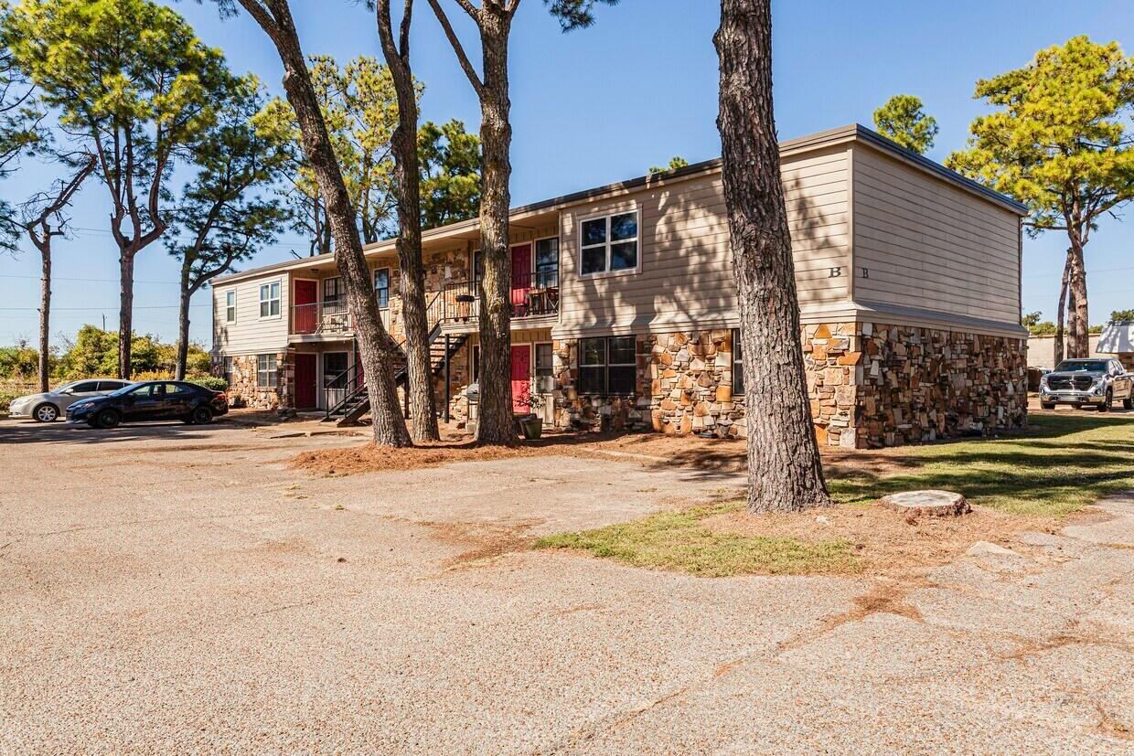 Capri Apartments, 205 West Moultrie Drive, Blytheville, Arkansas